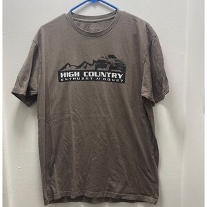 High Country men’s XL tee shirt